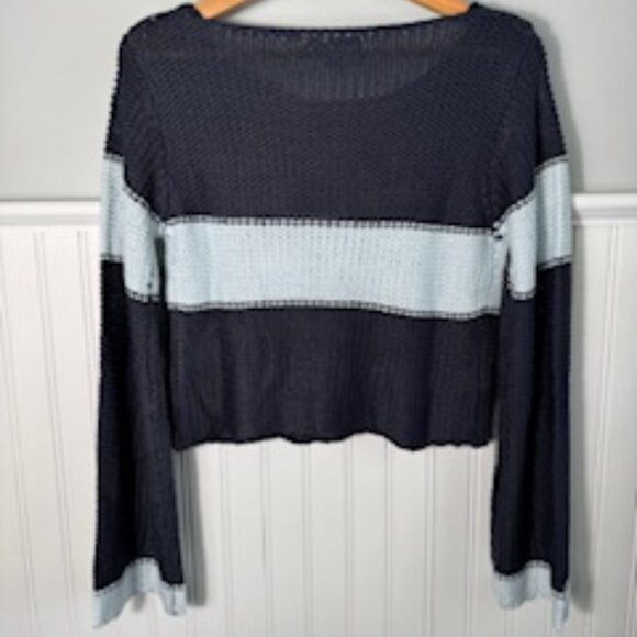 Grey Bandit Cropped Top, NWT - Picture 6 of 7